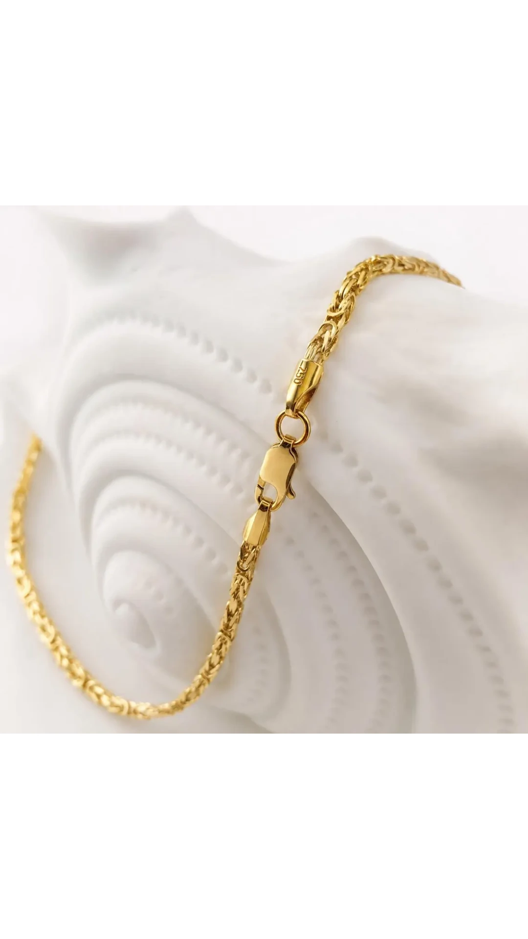 18K Yellow Gold Necklace