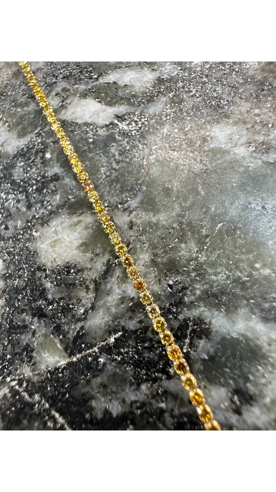 Eigen 18K Yellow Gold Diamant Bracelet product view 3
