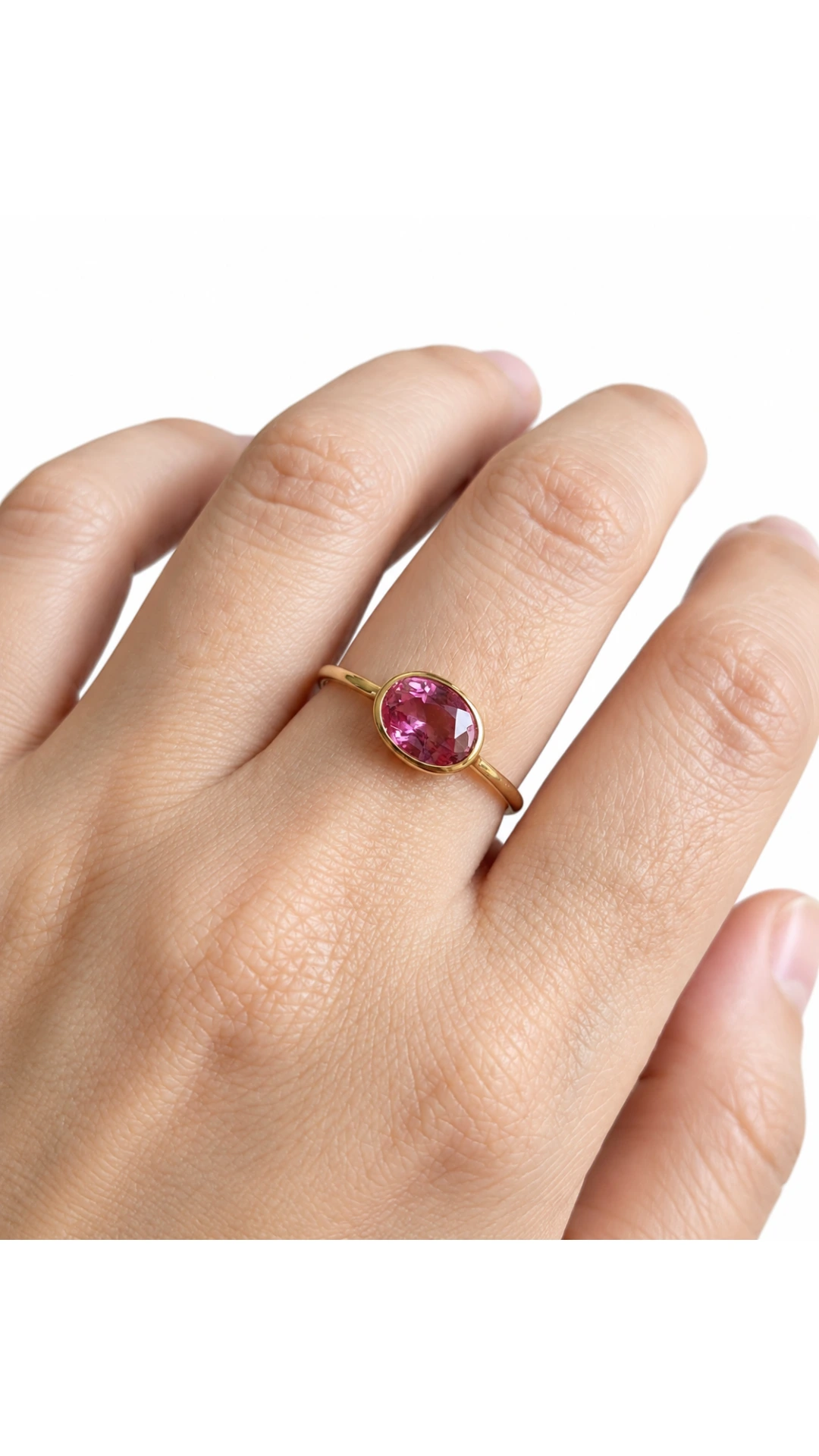 Modern 18K Yellow Gold Topaas Ring product view 2